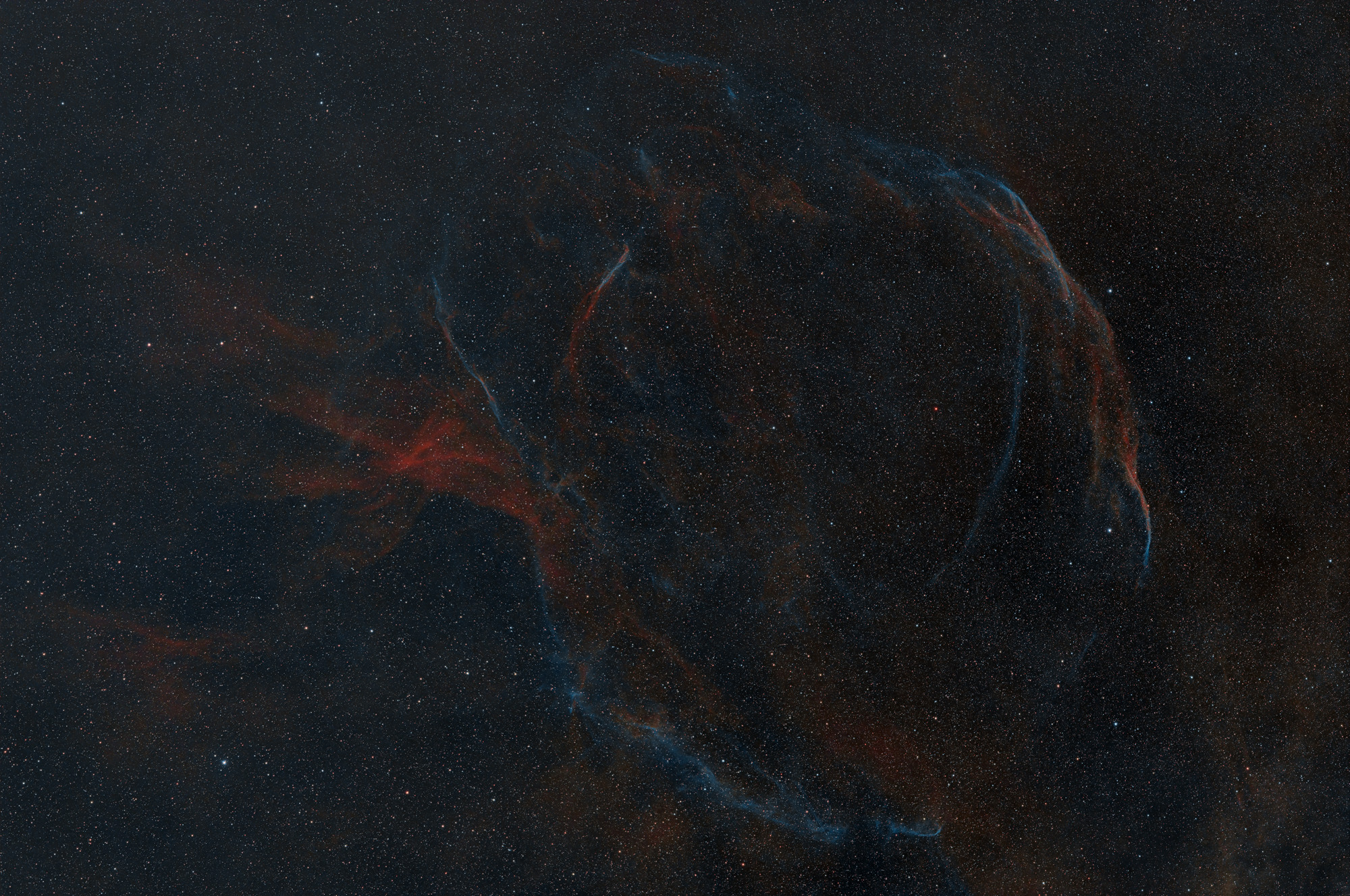 Sh2-91 ist der Überrest einer rund 30000 Jahre zurückliegenden Supernova im Sternbild Schwan.